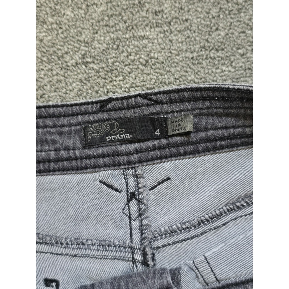 Prana Denim Shorts Womens SIZE 4 Tess Gray Diamond Lightweight Organic Cotton - Picture 2 of 10